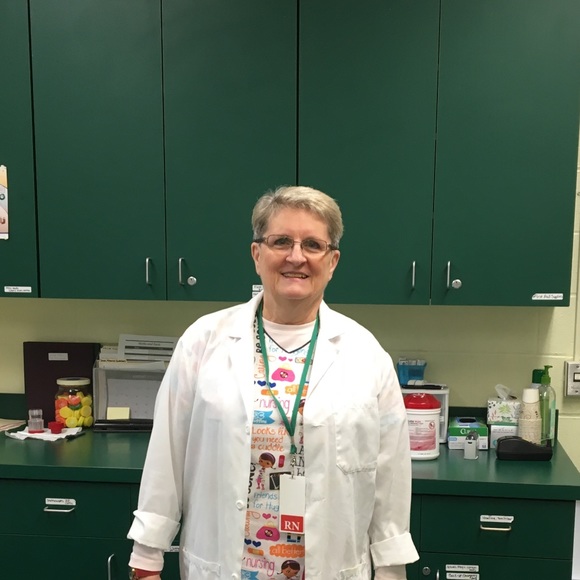 Meet your Posher, Patricia - Picture 1 of 1